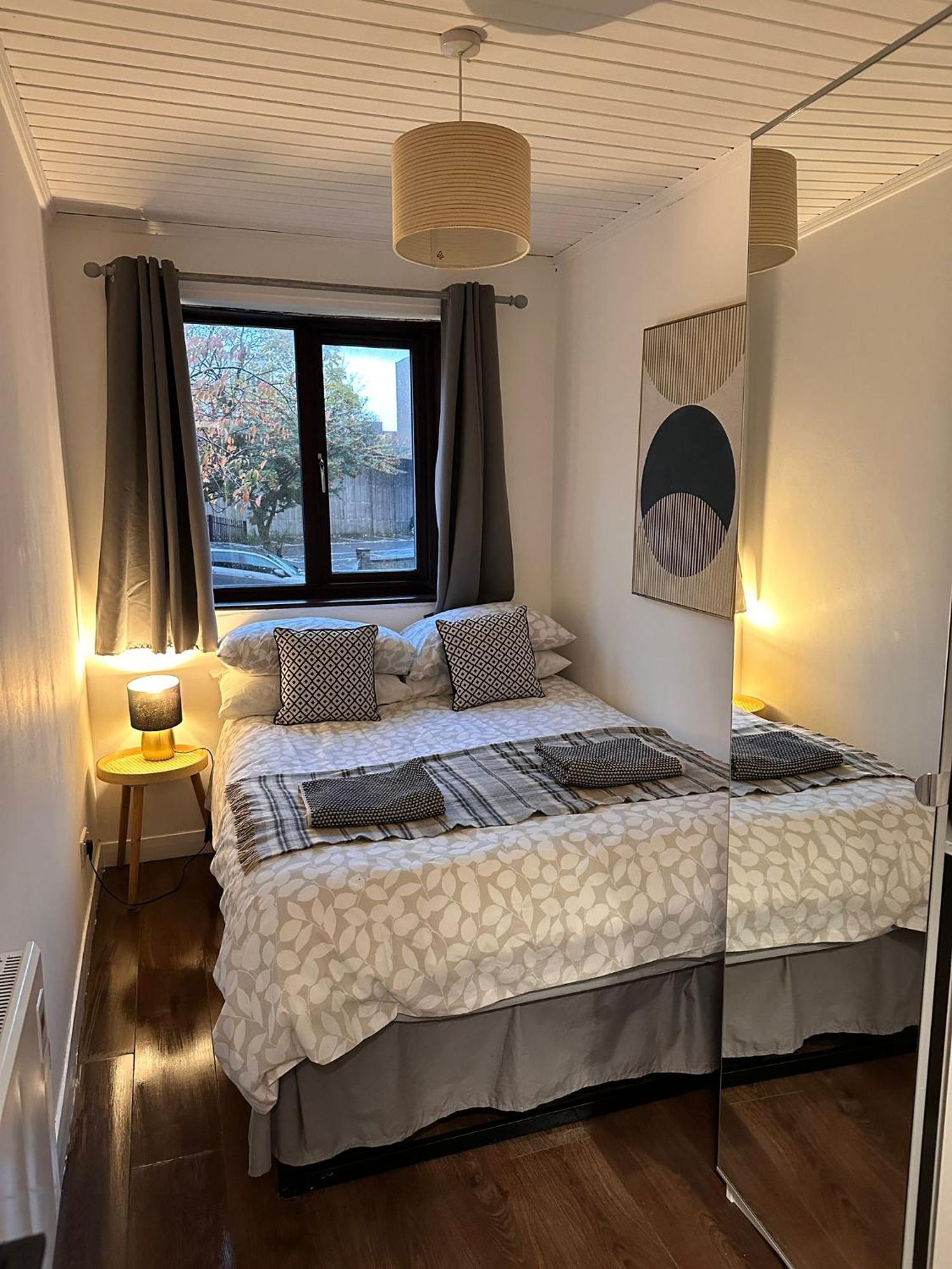 Brightcentral Apartment With Parking Glasgow Kültér fotó