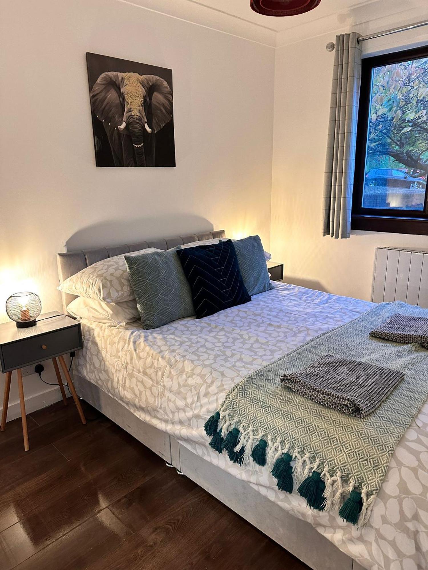 Brightcentral Apartment With Parking Glasgow Kültér fotó